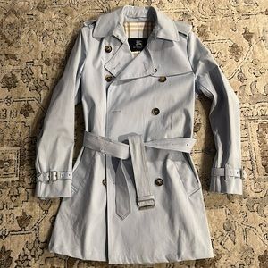 Beautiful Pastel Blue Burberry classic Trenchcoat